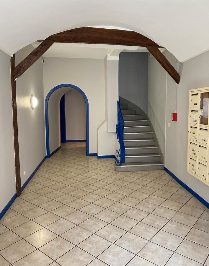 beau studio centre ville et proche gare Bourges Esterno foto