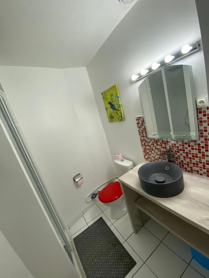 beau studio centre ville et proche gare Bourges Esterno foto